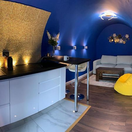 Appartement Quirky Vaulted Flat With Terrace à Bath Extérieur photo