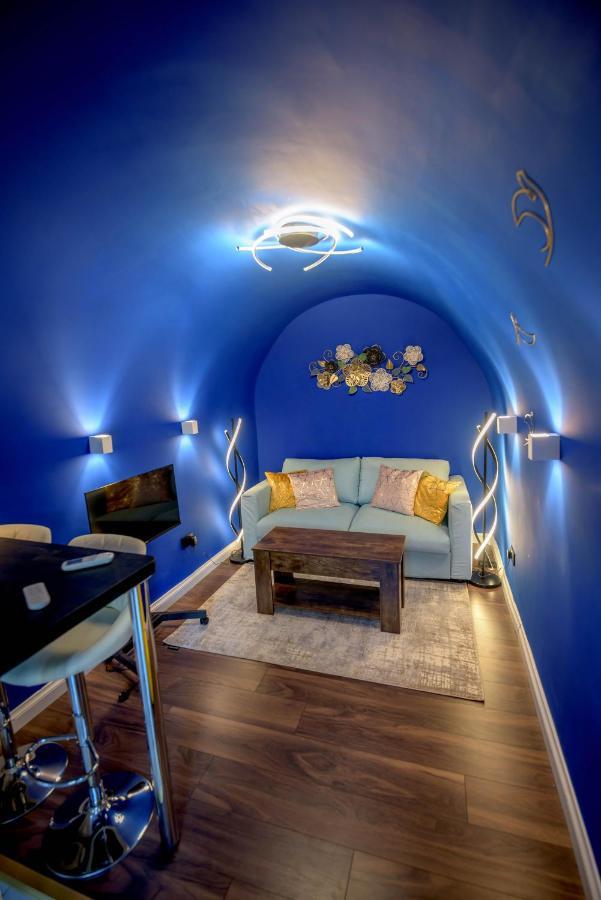 Appartement Quirky Vaulted Flat With Terrace à Bath Extérieur photo